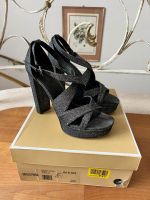 Michael Kors High Heel Sandalette 38,5 Glitzer Silber Pumps Nordrhein-Westfalen - Iserlohn Vorschau