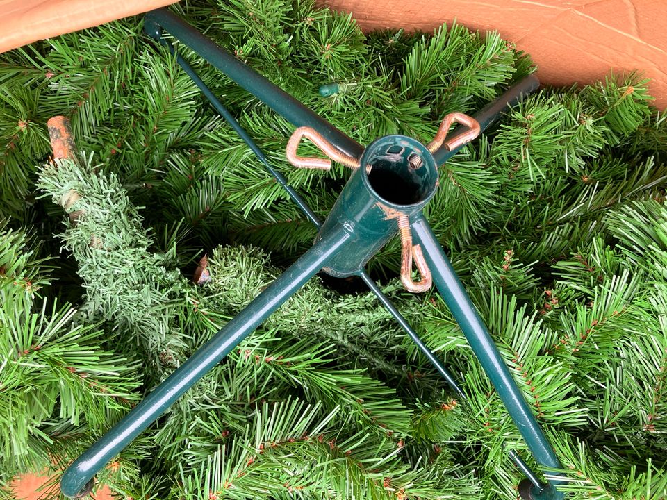 Tannenbaum Christbaum Weihnachtstanne Weihnachstsbaum künstlich in Chemnitz