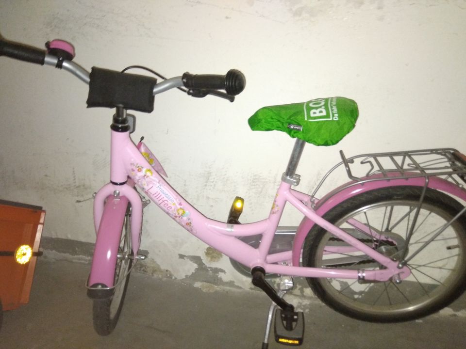 Kinderfahrrad mit Stützrädern in Hannover