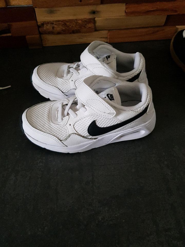 Nike kinder schuhe gr.31,5 in Waltrop