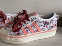 Adidas Nizza Plateau mit Blumen Gr.6/39,5 Nordrhein-Westfalen - Solingen Vorschau