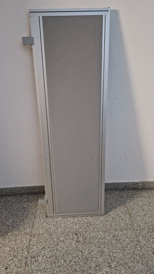Schreibtisch Trennwand 140,5 x 0,45cm Grau in Alfter