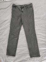 Graue Jeans Nordrhein-Westfalen - Merzenich Vorschau