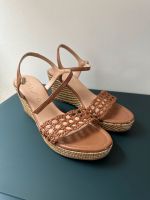 Sommerliche Sandalen mit Keilabsatz Unisa 41 neu München - Laim Vorschau
