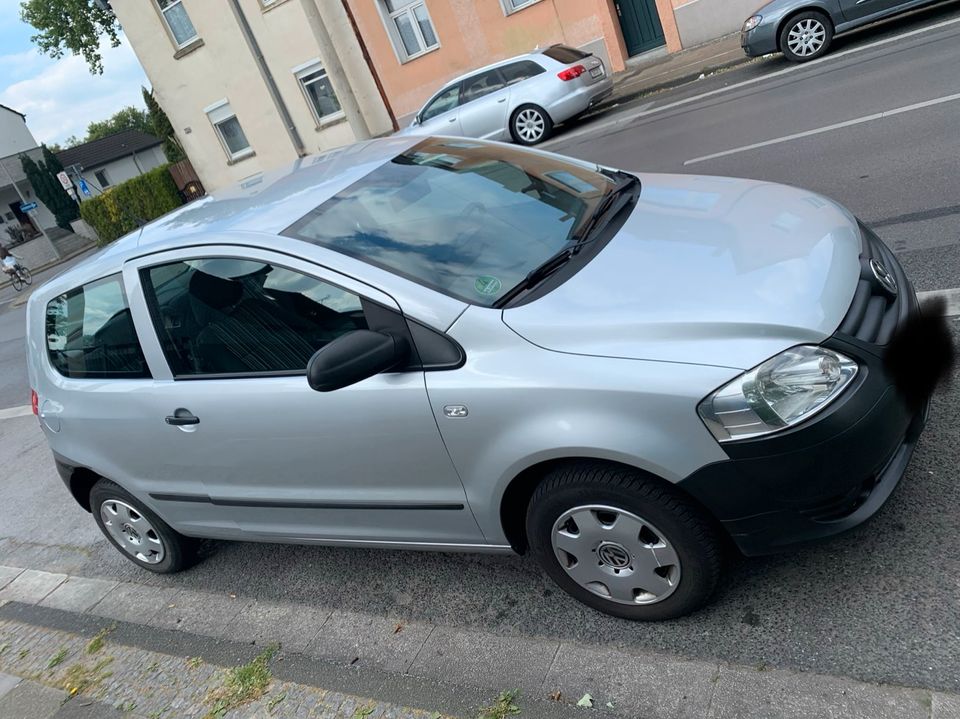 VW Fox gut gepflegt und sehr sparsam in Oberhausen