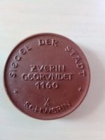 Meißner Porzellan Medaille - Siegel der Stadt Schwerin Chemnitz - Siegmar Vorschau