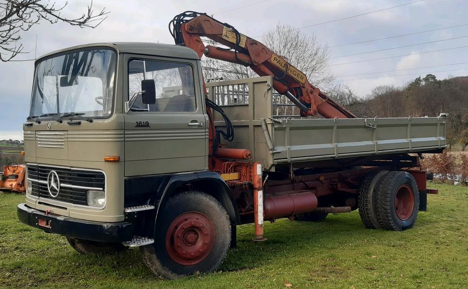 Mercedes Oldtimer LKW LP 1619 in Eschau