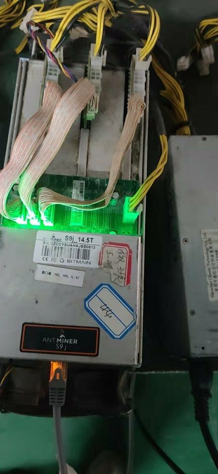 Antminer S9/S9i 13,5-14 THs - Bitcoin SHA-256 mit APW3++ Netzteil in Kiefersfelden