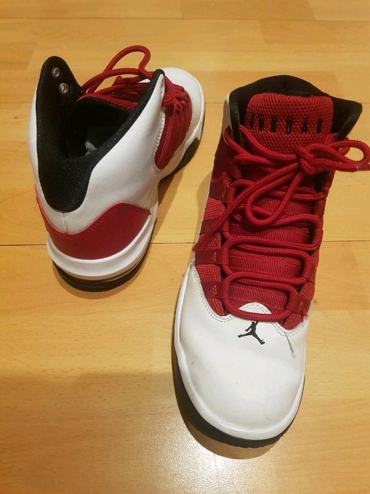 Nike Air Jordan Sneaker Schuhe High Cut weiß rot, gr. 36.5 in Bonn