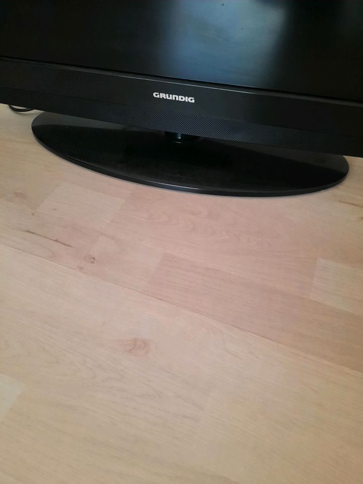 Grundig Fernseher 32 Zoll in Hamburg