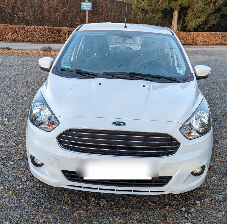 Ford Ka+ in weiß TÜV - AU neu in Monschau