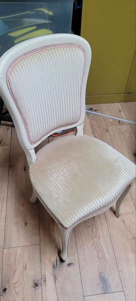 Original Chippendale Stuhl 4 Stühle vorhanden altrosa in Esslingen