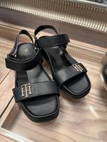 Tommy Hilfiger Sandalen Gr. 38 Hessen - Reiskirchen Vorschau