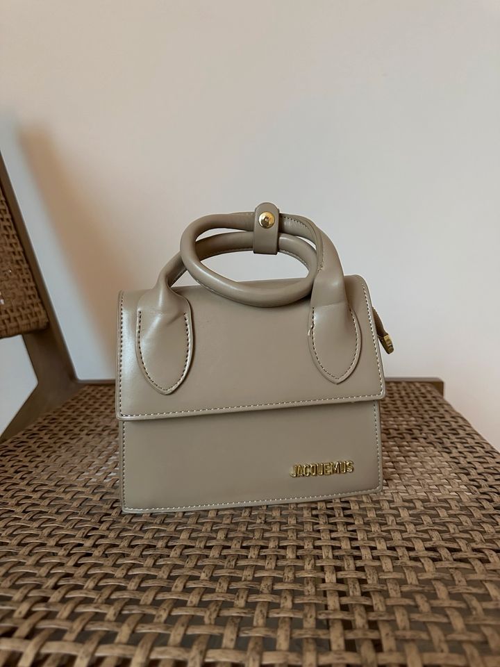 Handtasche Tasche Creme beige Gold klassisch classic kastig in Flensburg