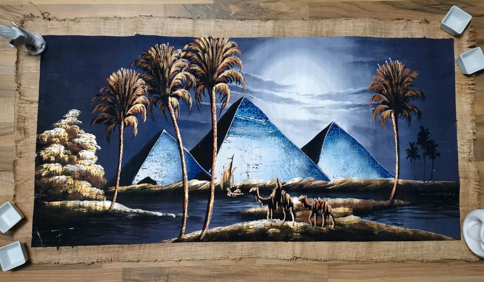 Bild Pyramiden auf Papyrus Papier in Leichlingen