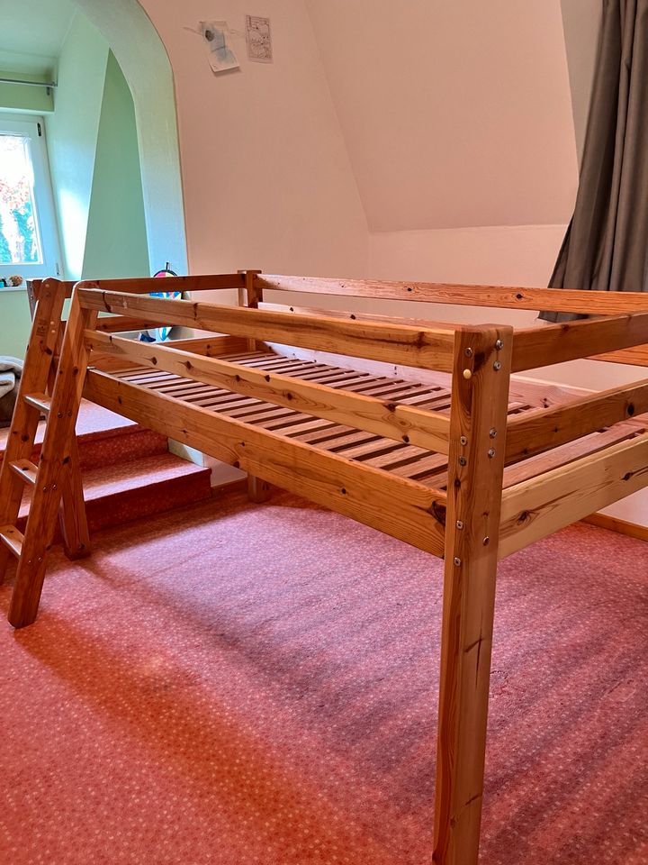 Hochbett für Kinder in Bedburg-Hau