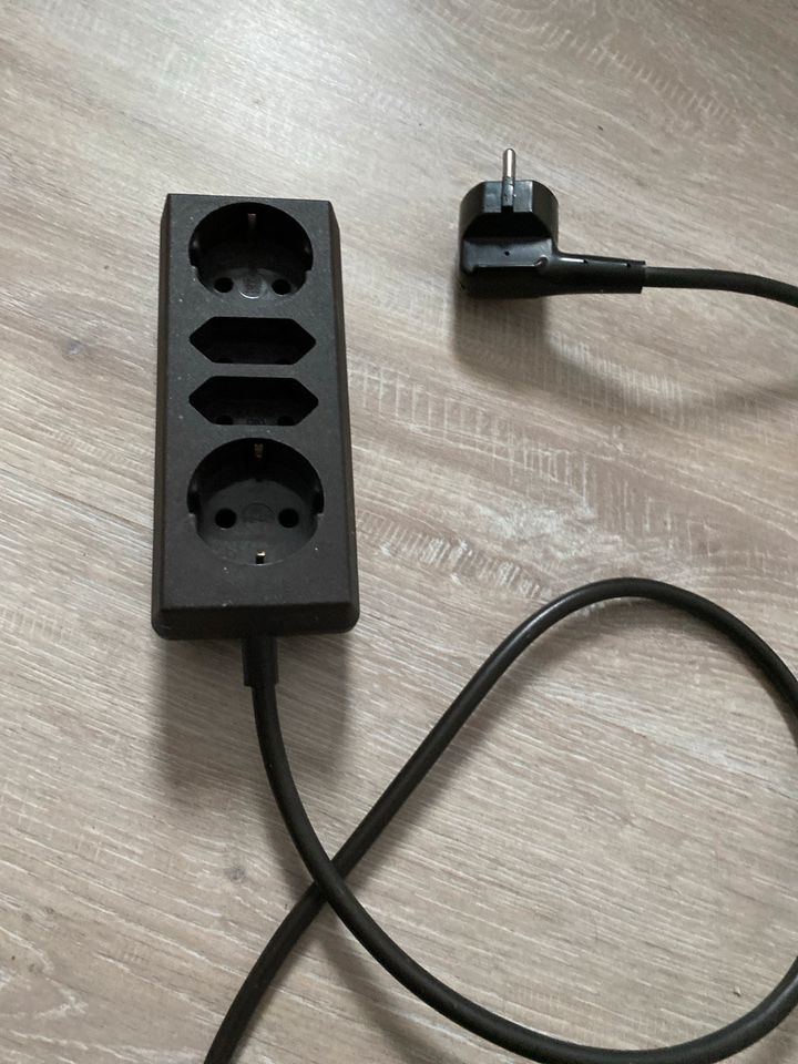 Verlängerung Kabel mit 4 Stecker in Saarbrücken