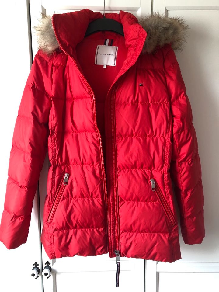 Daunenjacke Steppjacke rot Tommy Hilfiger steppmantel parka NEU S in Hannover