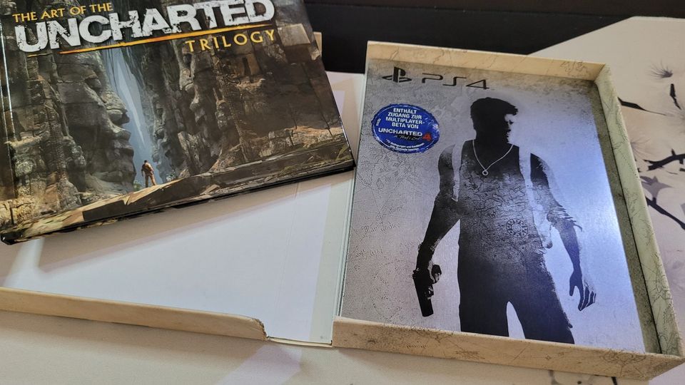 Uncharted The Nathan Drake Collection Special Edition PS4 in Dortmund