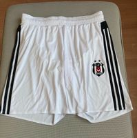 Beşiktaş Kartal Adidas Short Trikot Gr. L wie neu! Hamburg-Mitte - Hamburg St. Georg Vorschau