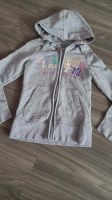 Sweatjacke grau Größe 122/128 Hessen - Rotenburg Vorschau