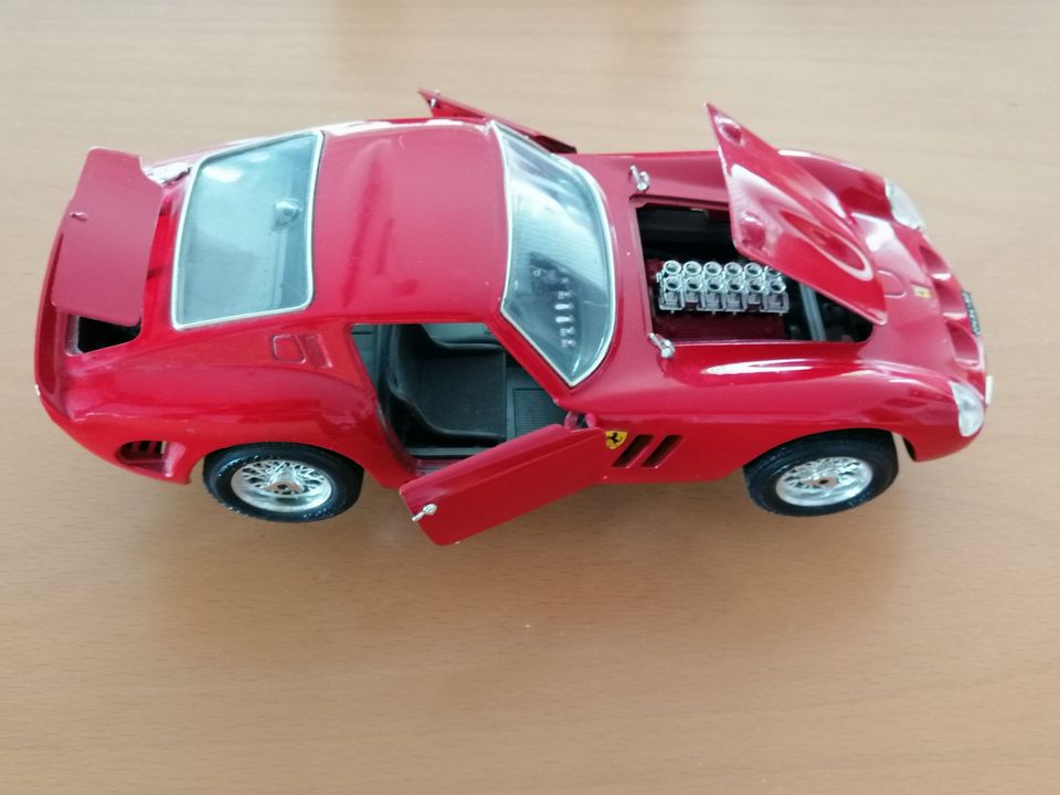Burago Ferrari 250 GTO für Sammler Modell ca. 27 cm Maßstab 1:18 in Haigerloch