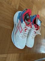 Diadora Cellula „ Neu „ Gr.38 Sneaker Laufschuhe Hessen - Kassel Vorschau