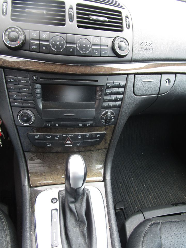 Mercedes Benz E320 CDI (W211) *EURO4*AUTOMATIK*XENON*PDC in Ingolstadt