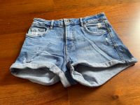 Shorts Hot Pants Jeans Gr. S  Zara kurze Hose Dresden - Dresden-Plauen Vorschau