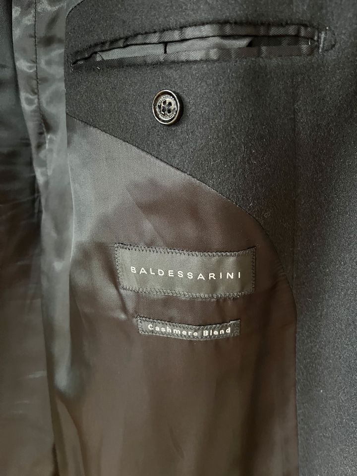 Eleganter BALDESSARINI BOSS Kaschmir-Mantel Schwarz 58 XXL in Niddatal