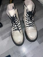 Weiße Dr. Martens Plateau Stiefel Nordrhein-Westfalen - Hagen Vorschau