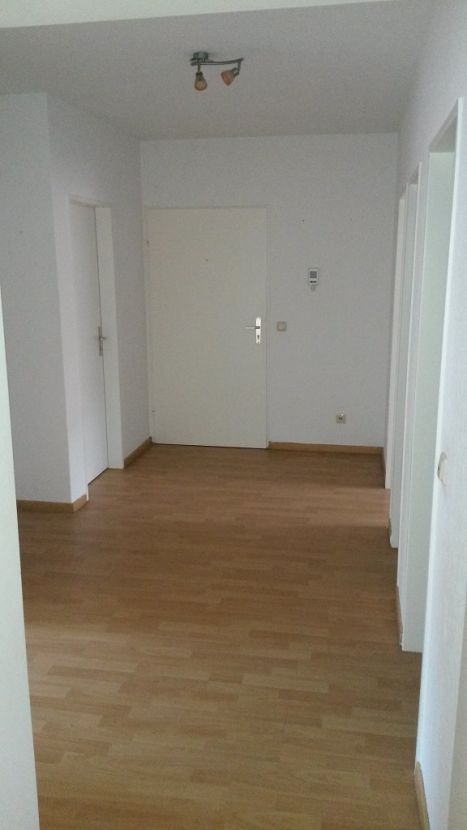 Schöne 4 Zimmer Wohnung mit grossem Südcalkon in Mühlheim in Mühlheim am Main