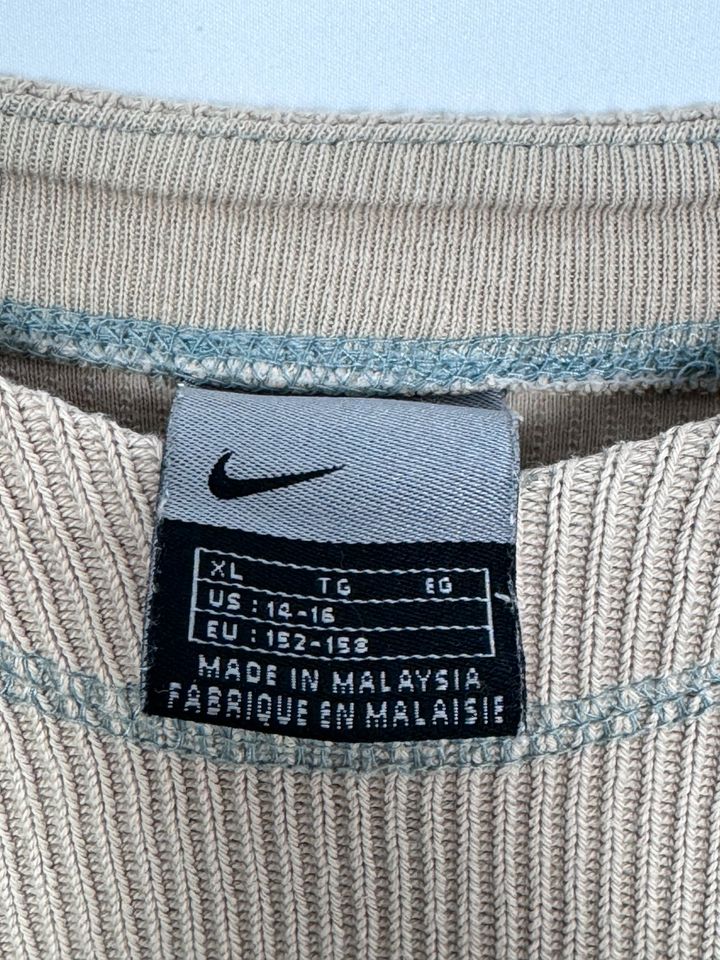 Nike Sweater Beige/Grau (XL ( 158-170 )) in Lochhausen