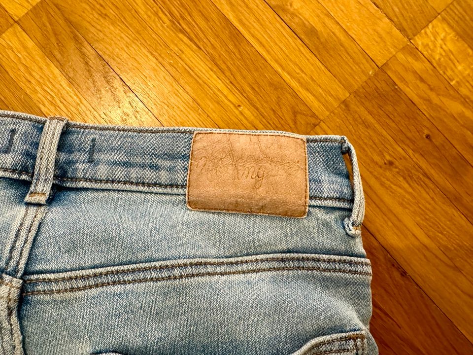 Wrangler High Skinny Jeans W26 L32, Blau in Düsseldorf