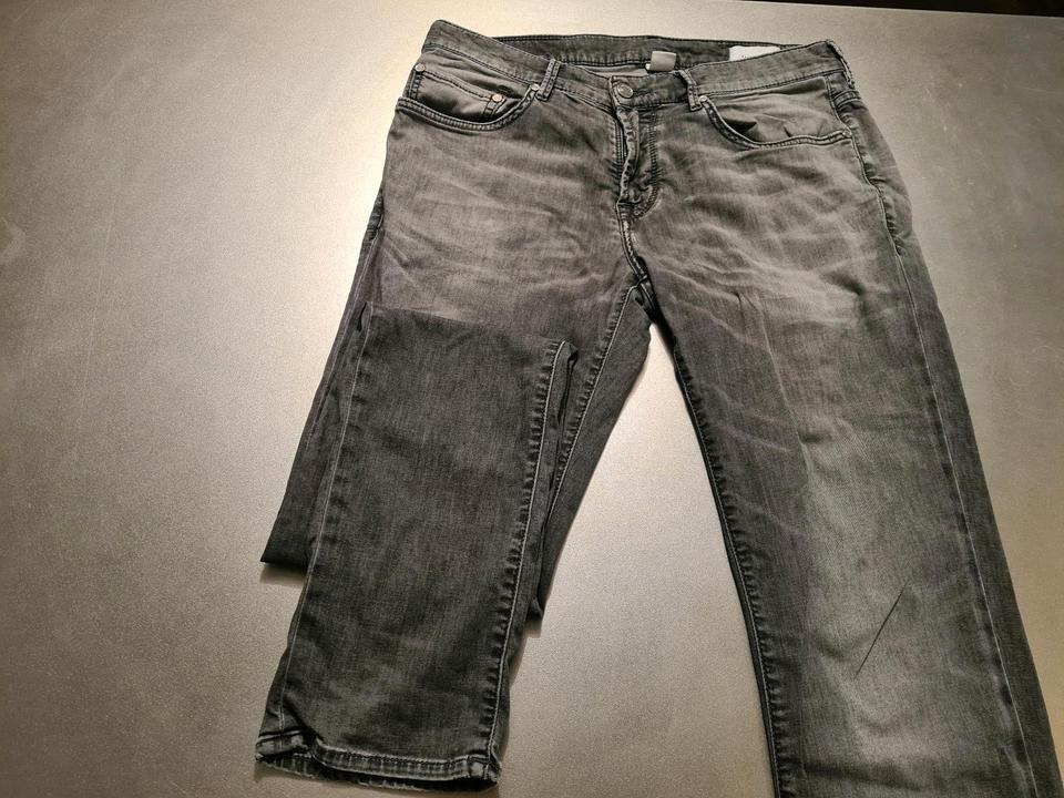 Herren Jeans Baldessarini schwarz stonewashed Größe 32 in München