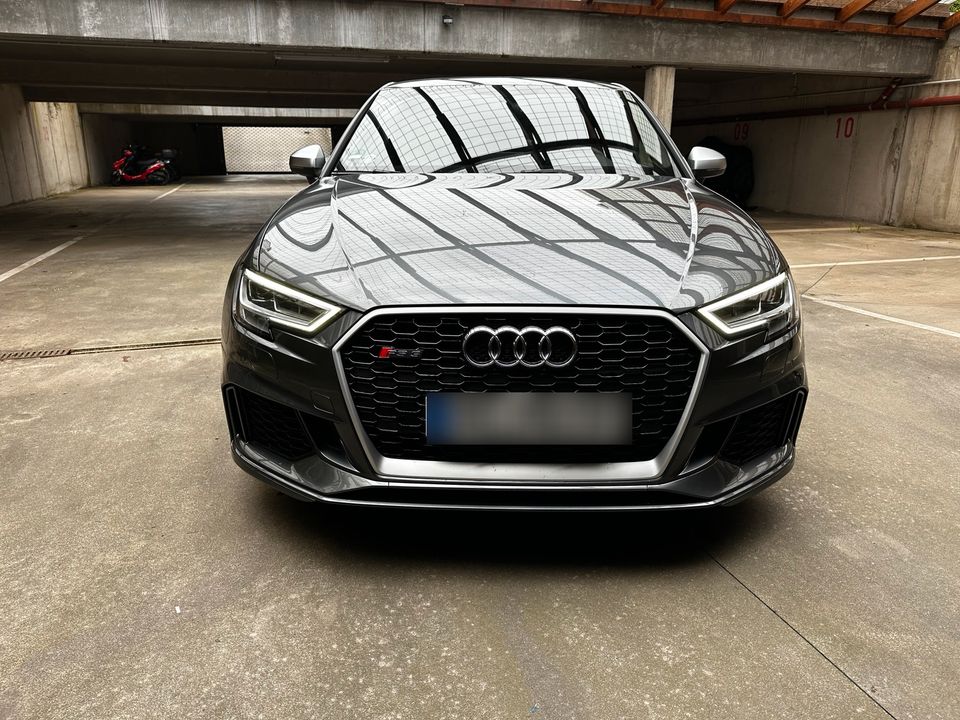 Audi RS3 Sportback -Service neu - RS Sportabgas - 280 km/h - Navi in Mönchengladbach