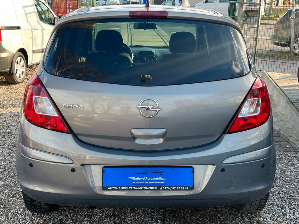 Opel Corsa D "111 Jahre"*2.HD*Klima*Aut*PDC*TÜV NEU in Berlin