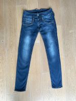 Herrlicher Jeans 26/30 Pitch Slim 5303 Niedersachsen - Oyten Vorschau