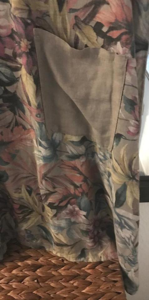 KLEID-100 % LEINEN-EXTRAVAGANTER SCHNITT-XXL/XXXL-NEUWERTIG in Frankfurt am Main