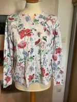 GERRY WEBER süsse Jacke Pullover grau Blumen Gr 38 Bayern - Neuburg a.d. Donau Vorschau