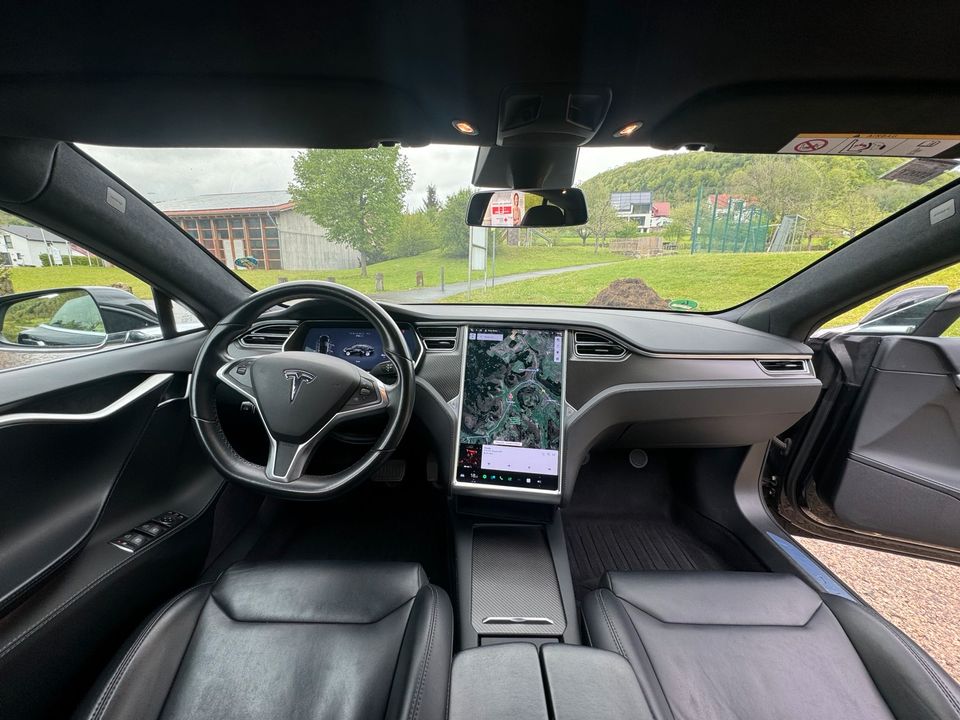 Tesla Model S75D in Schwäbisch Gmünd