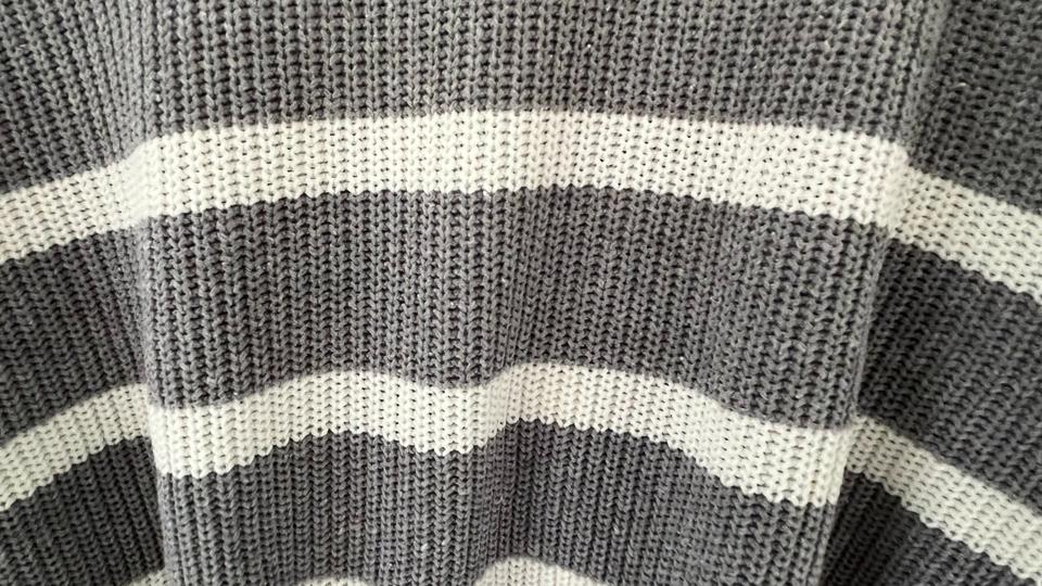 Schicker bequemer Damen Jumper / Pullover in Gr. L Neuwertig in Bad Homburg