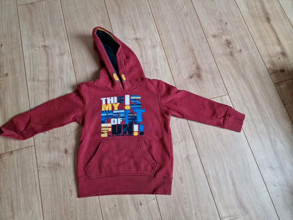 4 Pullover Hoodie für Jungs Gr. 116 zusammen 10 € in Langelsheim