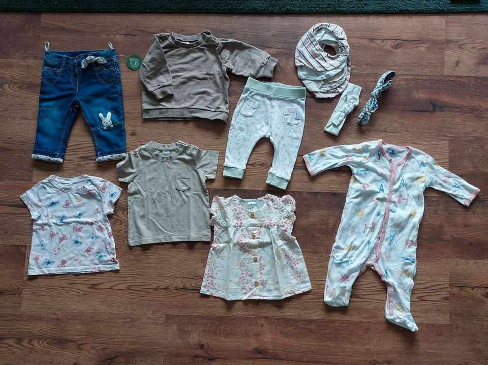 Kleidungspaket Mädchen Größe 68 Babykleidung in Hückeswagen