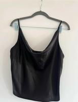 Schwarzes Satin Top mit Wasserfallausschnitt Gr. M Dortmund - Innenstadt-West Vorschau