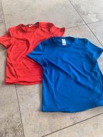 Decathlon Funktionsshirts Sportshirts, Gr. 131-140, rot und blau Frankfurt am Main - Frankfurter Berg Vorschau