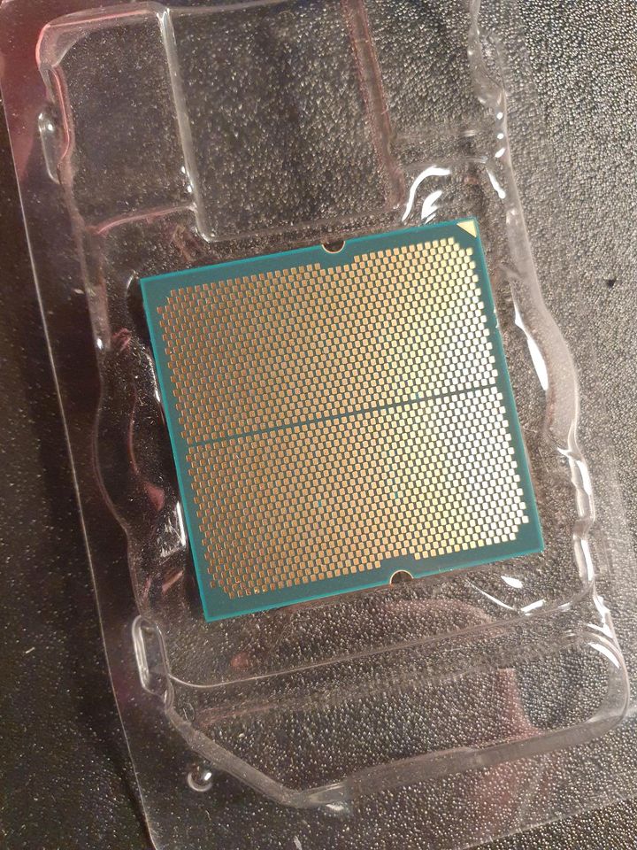 AMD Ryzen 9 7900x CPU 12 Kerne 4,7GHz AM5 Tray Gaming wie 7800x3D in Triftern