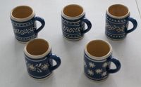 Keramik-Geschirr in blau-weiß 5 kleinere Krüge / Henkelbecher Dresden - Schönfeld-Weißig Vorschau