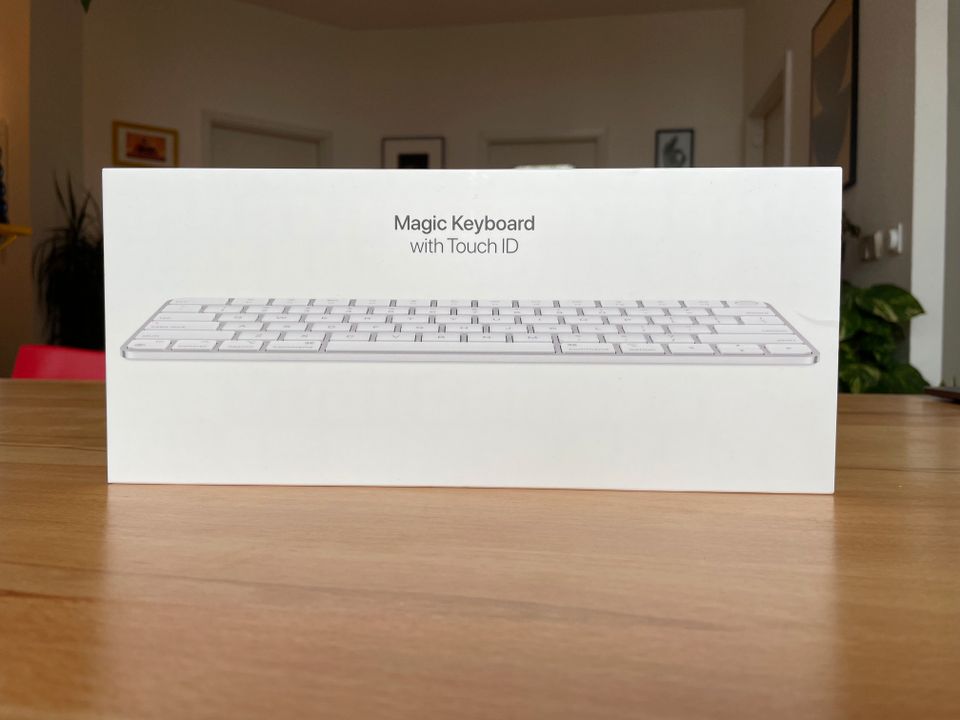Apple Magic Keyboard mit Touch ID QWERTY Englisch (USA) in Berlin