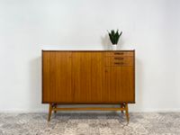 WMK Hochwertiges & gut erhaltenes skandinavisches Highboard aus vollem Holz in Teak mit Schubladen # Schrank Sideboard Wäscheschrank Kredenz Anrichte Mid-Century Danisch Design Vintage Teakholz 60er Friedrichshain-Kreuzberg - Friedrichshain Vorschau